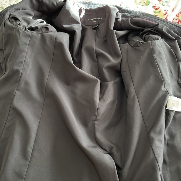 Banana Republic gray pinstriped blazer - Picture 10 of 10
